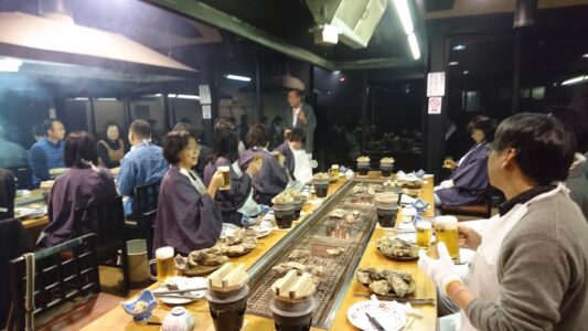 代表のあいさつで乾杯! 代表のあいさつで乾杯!